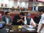 Suasana-rapat-paripurna-DPRD-Sulawesi-Selatan-Selasa-88202301.jpg