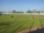 Suasana-sesi-latihan-pemain-PSM-di-Stadion-Kalegowa-Kabupaten-Gowa.jpg
