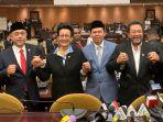 Sultan-Najamudin-merangkul-3-wakil-ketua-DPD-RI-terpilih-3243.jpg