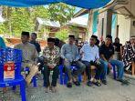 Suwardi-Haseng-dan-Andi-Mapparemma-saat-melayat-di-Sewo-3.jpg