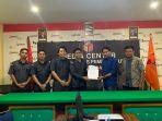 Tim-kuasa-hukum-Suhartina-Bohari-akhirnya-mencabut-gugatan-sengketa.jpg