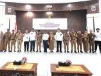 Wakil-Bupati-Gowa-H-Abd-Rauf-menyerahkan-LKPD-Unaudited-kepada-Kepala-Perwakilan-BPK.jpg