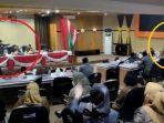 Wali-Kota-Parepare-Taufan-Pawe-dan-Yusuf-Lapanna-adu-mulut-di-ruang-Sidang-DPRD.jpg