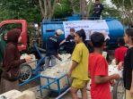 Warga-Kelurahan-Buloa-Kecamatan-Tallo-Kota-Makassar-dapat-air-bersih-gratis23.jpg
