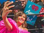 agnez-mo-kini-sejajar-artis-lady-gaga-patung-lilinya-masuk-koleksi-madame-tussauds-singapura.jpg