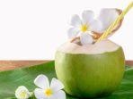 air-kelapa-punya-segudang-manfaat-tapi-tak-boleh-diminum-oleh-orang-yang-punya-4-penyakit-ini.jpg