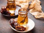 air-rendaman-kurma-punya-khasiat-yang-luar-biasa-bagi-kesehatan-tubuh.jpg