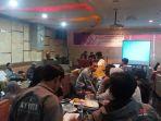 aji-makassar-menggelar-diskusi-akhir-tahun.jpg