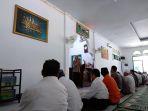 akbp-ardiyansah-usai-melaksanakan-salat-duhur.jpg