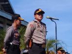 akbp-bambang-wijanarko-terisak-di-depan-puluhan-anggota-polres-pangkep_20180710_160206.jpg