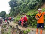 akses-jalan-poros-enrekang-makassar-dusun-riso-sudah-bisa-dilalui-kendaraan.jpg