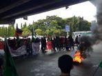aktivitas-tambang-pasir-di-wilayah-perairan-sangkarrang-kembali-diwarnai-unjuk-rasa.jpg