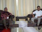 andi-iwan-darmawan-aras-bertamu-menemui-bupati-luwu-basmin-mattayang.jpg