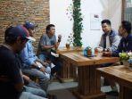 andre-prasetyo-tanta-apt-bertandang-di-warkop-lestari.jpg
