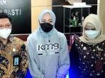 angelina-sondakh-dikeluarkan-dari-lapas-perempuan-jakarta.jpg