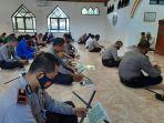 anggota-polres-majene-sulawesi-barat-mengikuti-bimbingan-rohani-dan-mental.jpg