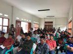 anggota-ppk-se-toraja-utara-pada-pilkada-2020-melakukan-tes-urine-di-mapolres-toraja-utara.jpg