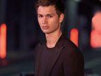 ansel-elgort-dituding-telah-melakukan-pelecehan-seksual.jpg