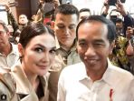 artis-luna-maya-foto-bersama-presiden-ri-joko-widodo_20180401_152301.jpg