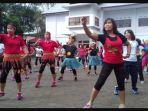 asal-usul-lagu-dan-tarian-poco-poco-yang-dipopulerkan-yopie-latul.jpg