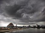 awan-tebal-m43.jpg