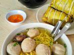 bakso-ati-raja-makassar.jpg