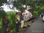 balik-truk.jpg