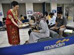 bank-mandiri-adat.jpg
