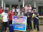 bantuan-pt-sadita-diterima-langsung-oleh-bupati-enrekang-muslimin-bando.jpg