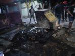 barang-bukti-motor-dibakar-geng-motor-di-jl-cendrawasih.jpg