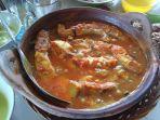 bau-piapi-yang-sudah-masak-dalam-panci-yang-terbuat-dari-tanah.jpg