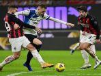 bek-prancis-ac-milan-theo-hernandez-kiri-menangani-gelandang-slovenia-atalanta.jpg