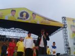 bkm-saat-menghadiri-kampanye-akbar-nh-azis-di-stadion-lagaligo_20180621_143954.jpg