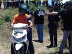 bripda-muhlis-6_20160922_095512.jpg<pf>bripda-muhlis-4_20160921_154257.jpg<pf>bripda-muhlis-3_20160921_154406.jpg<pf>rekon-bripda-muhlis_20160921_131344.jpg<pf>rekon-kasus2_20160921_130236.jpg<pf>harmawati1_20160817_211557.jpg