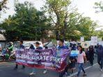 briton-english-education-melakukan-aksi-parade-global-climate-strike-h.jpg