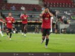 bruno-fernandes-merayakan-golnya-untuk-manchester-united-melalui-tendangan-penalti.jpg