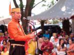 bupati-gowa-adnan-purichta-ichsan-ketikaa.jpg