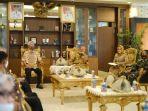 bupati-jeneponto-saat-menerima-kunjungan-pt-mitora-coorporation2.jpg