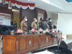 bupati-jeneponto-saat-sosialisasi-perbup-di-ruang-pola-kantor-bupati-selasa-382021.jpg