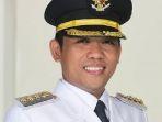 bupati-lumajang-thoriqul-haq.jpg