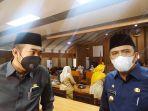 bupati-maros-hatta-rahman-kanan-dan-ketua-dprd-maros-patarai-amir-kiri.jpg