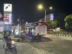 bus-palopo-bikin-macet.jpg