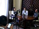 calon-direktur-politeknik-politani-pangkep-dr-h-mauli-kasmi-msi-di-podcast-jubir-presiden.jpg