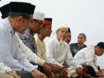 camat-tamalate-drs-h-hasan-sulaiman-mm-melaksanakan-shalat-subuh.jpg