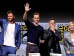 chris-hemsworth-bersama-pemeran-film-thor-ragnarok_20171105_151326.jpg