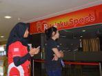 community-space-yang-terletak-di-foodcourt.jpg
