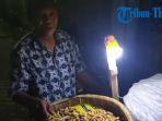 daeng-liwang-penjual-kacang-rebus-dari-galesong-takalar.jpg