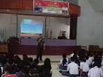 dandim-pemateri-bela-negara-di-tator_20160811_154747.jpg