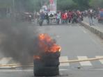 demo-mahasiswa-unm_20151208_151227.jpg