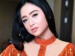 dewi-perssik_20171220_122951.jpg
